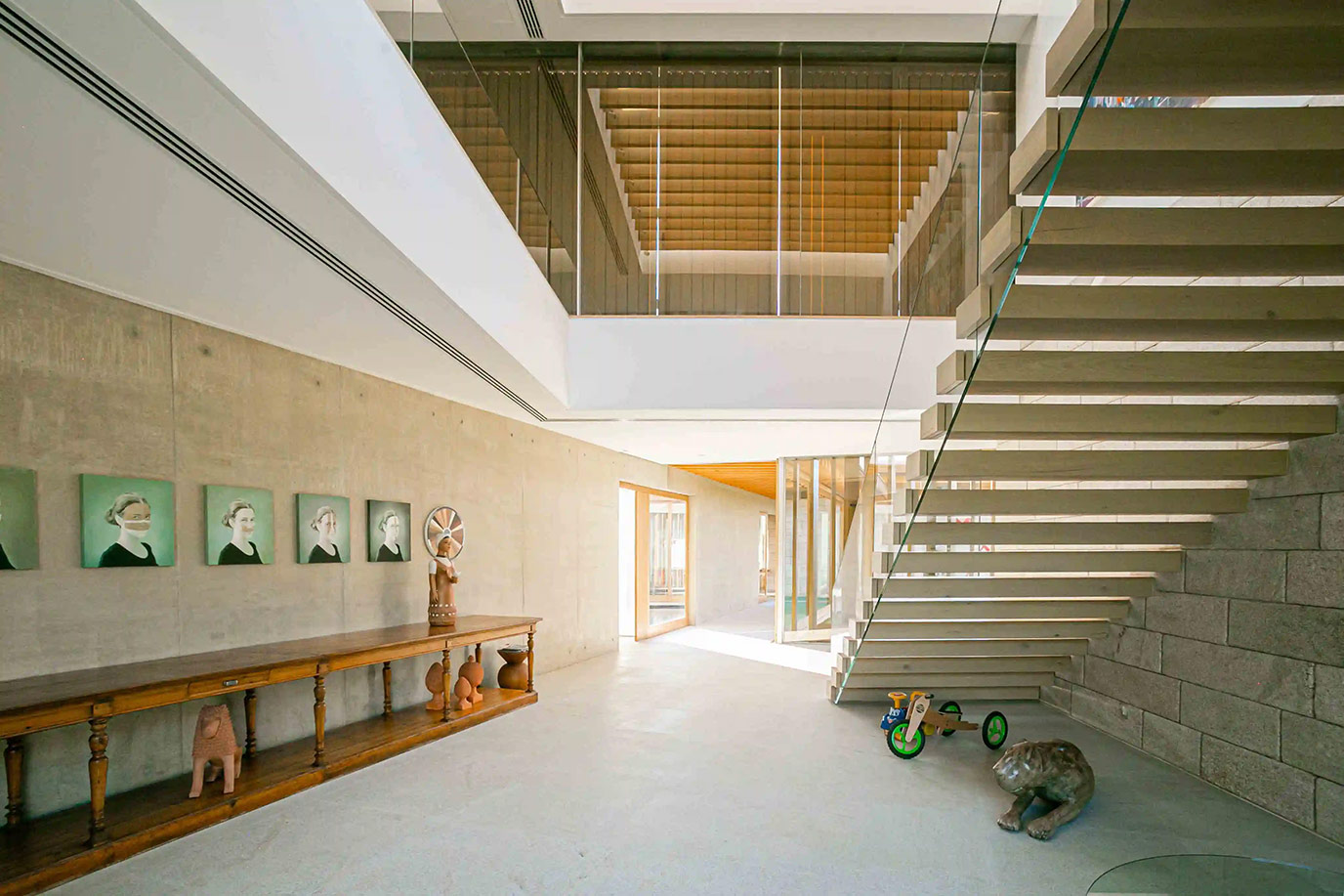 Hall / Reception 68