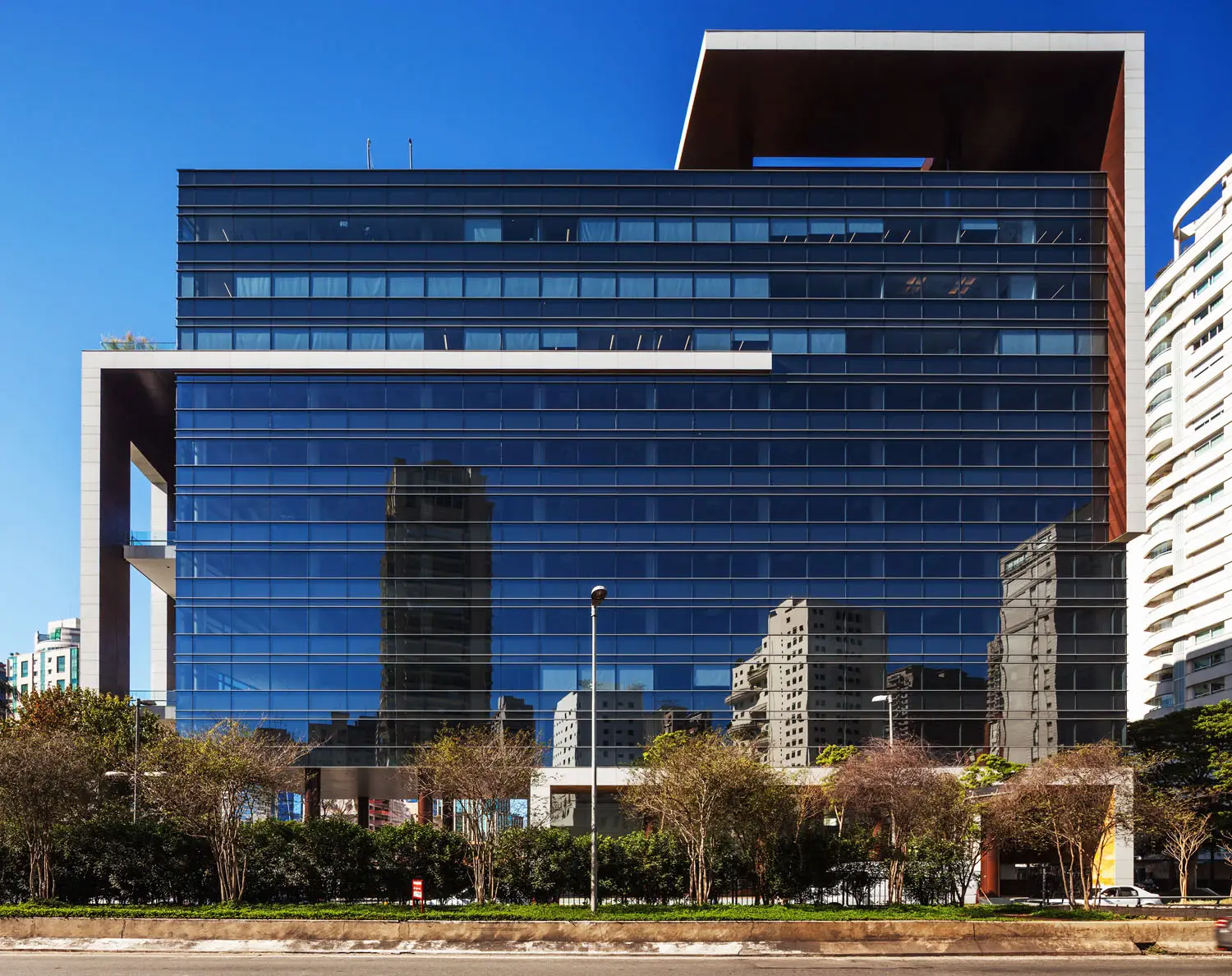 Facades 10