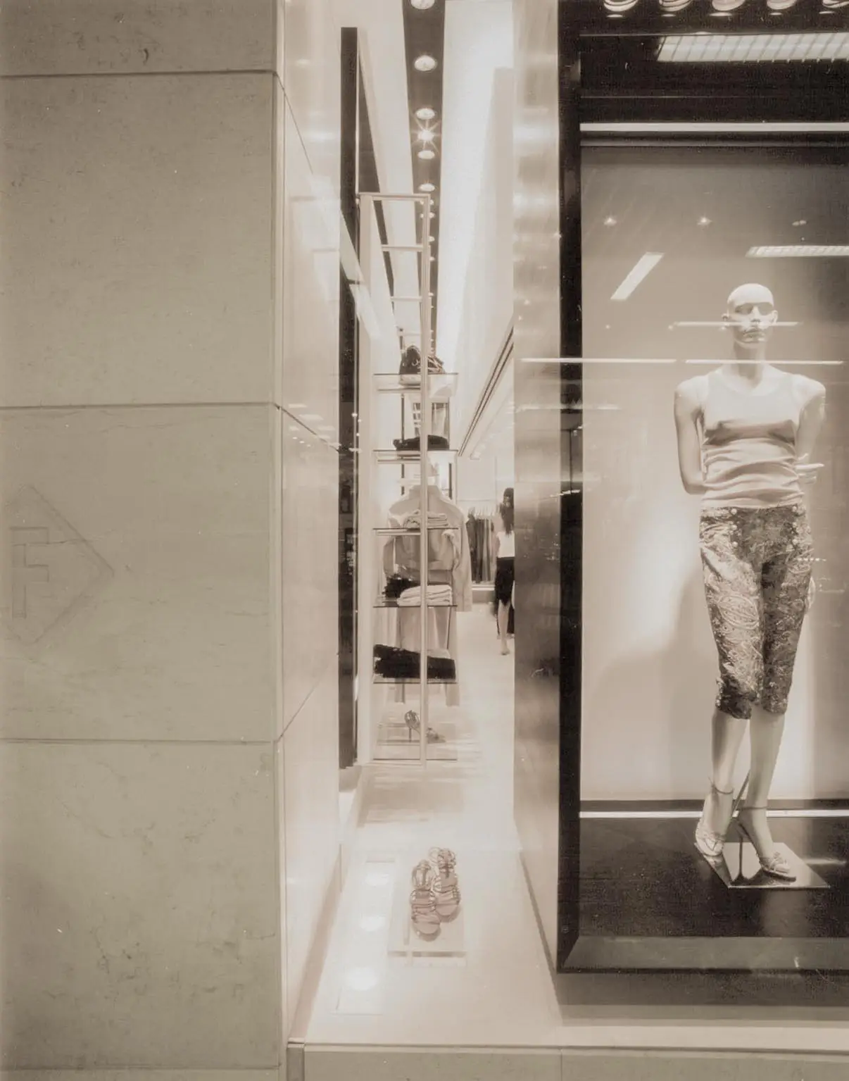 Facades 32