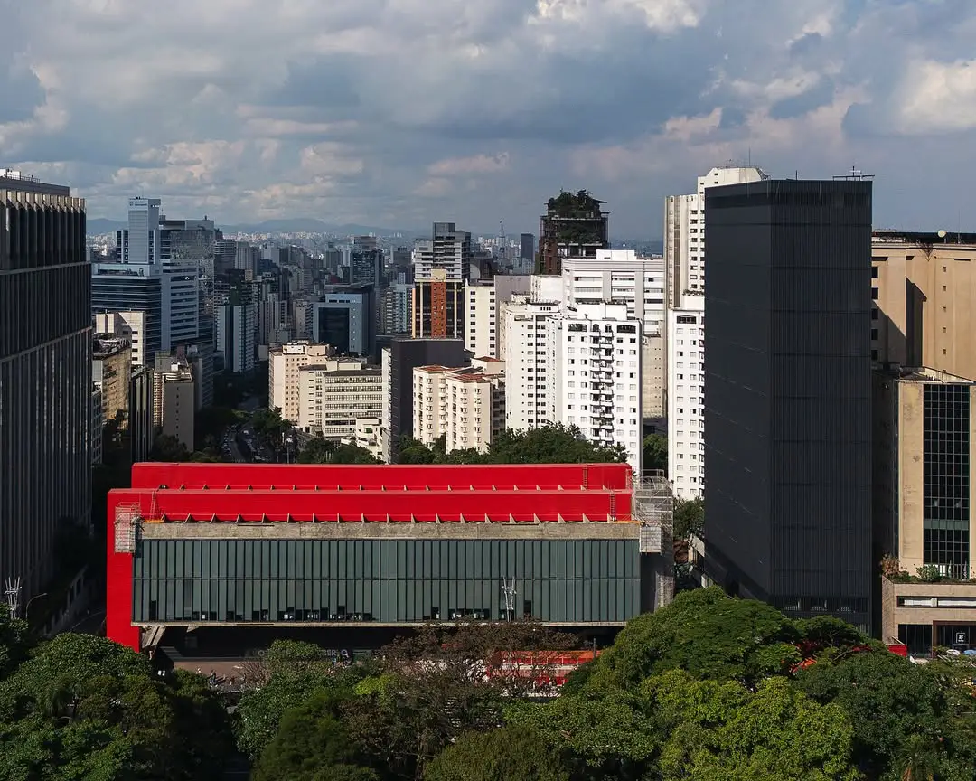 Facades 46