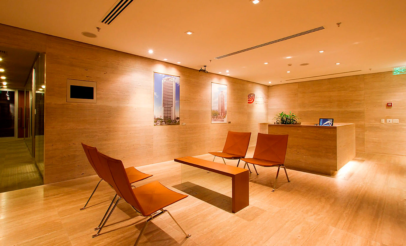 Hall / Reception 93