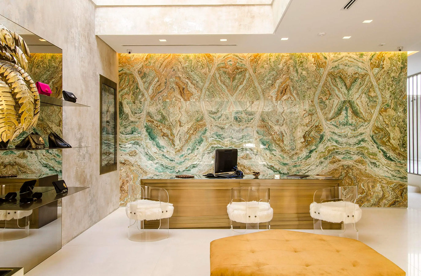 Hall / Reception 103
