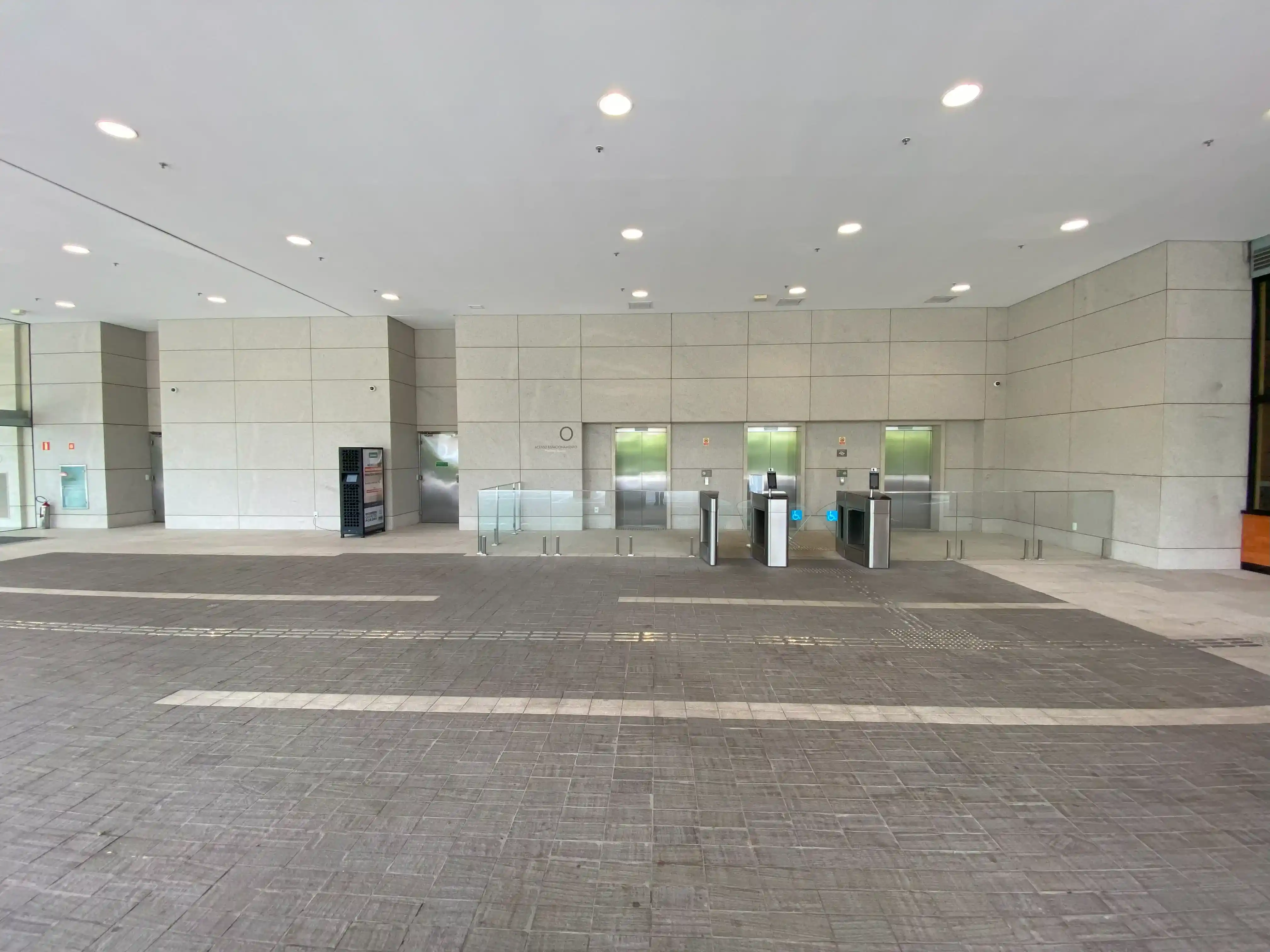 Floors 102