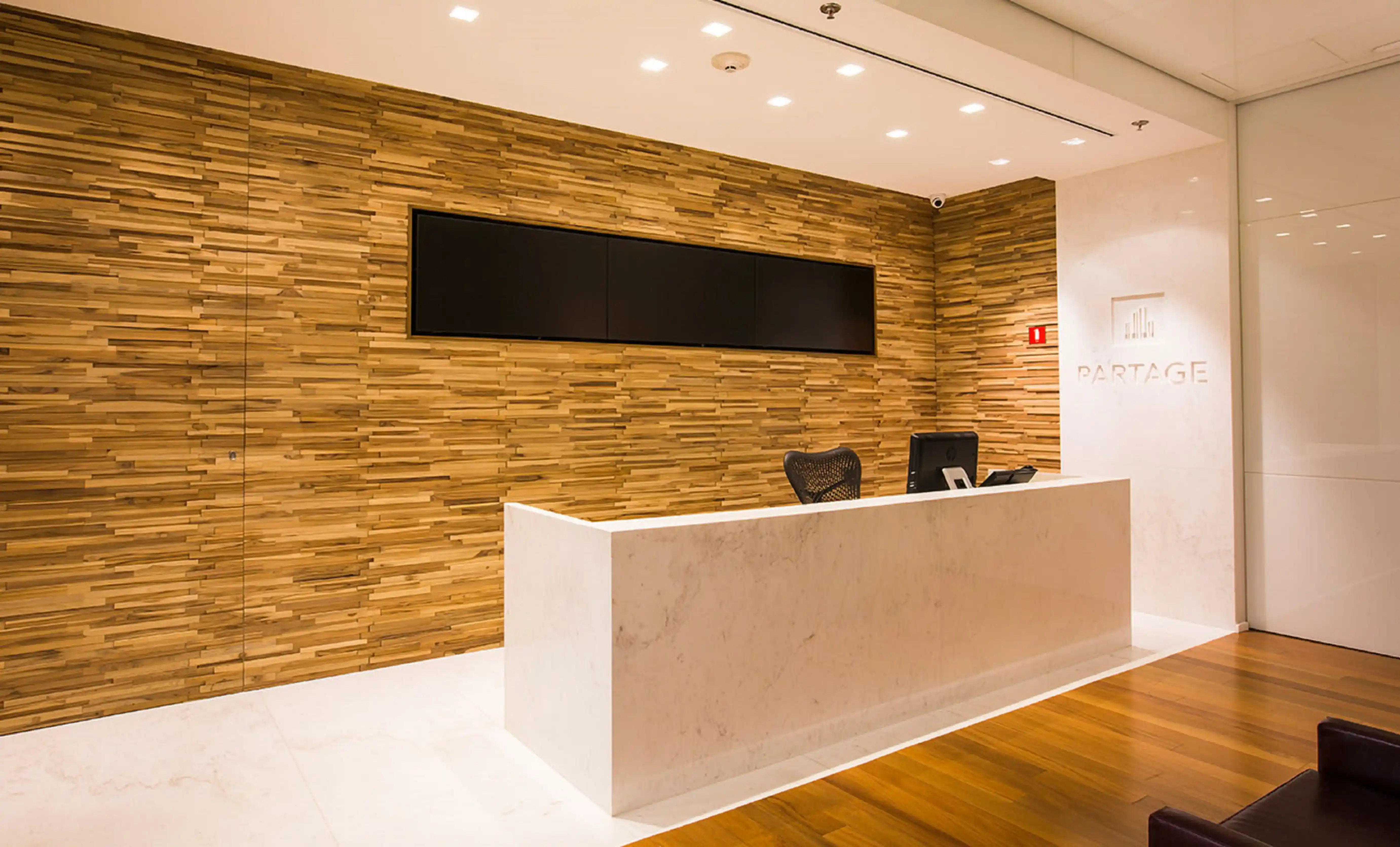 Hall / Reception 21