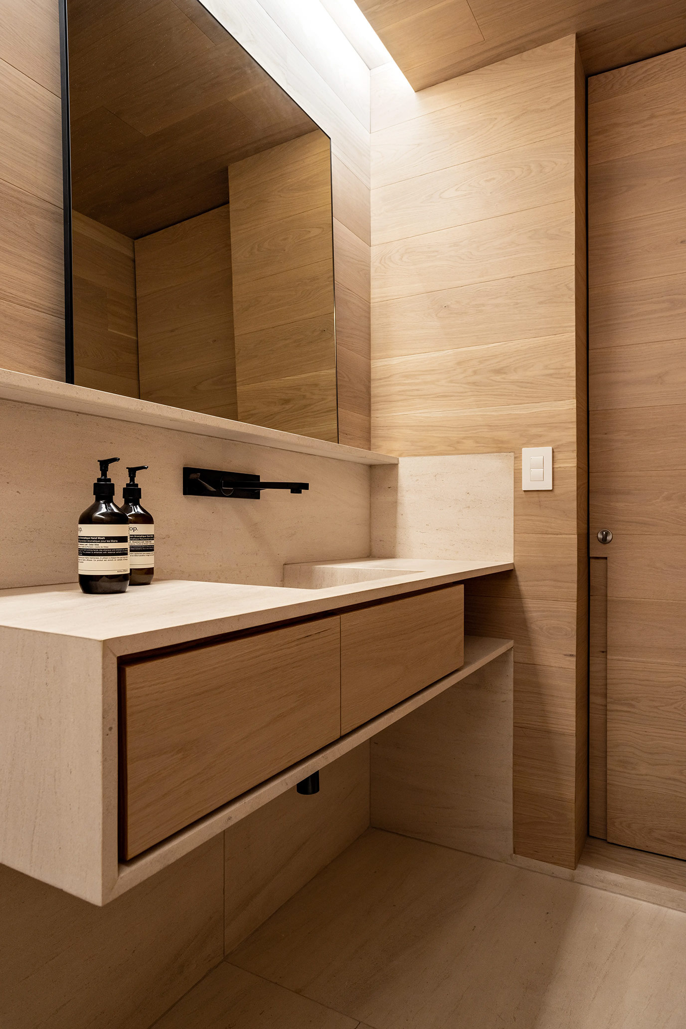 Sinks & Washbasins 18