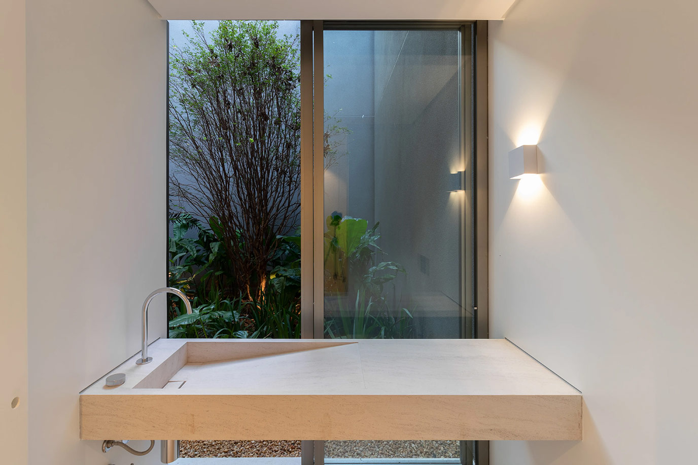 Sinks & Washbasins 26