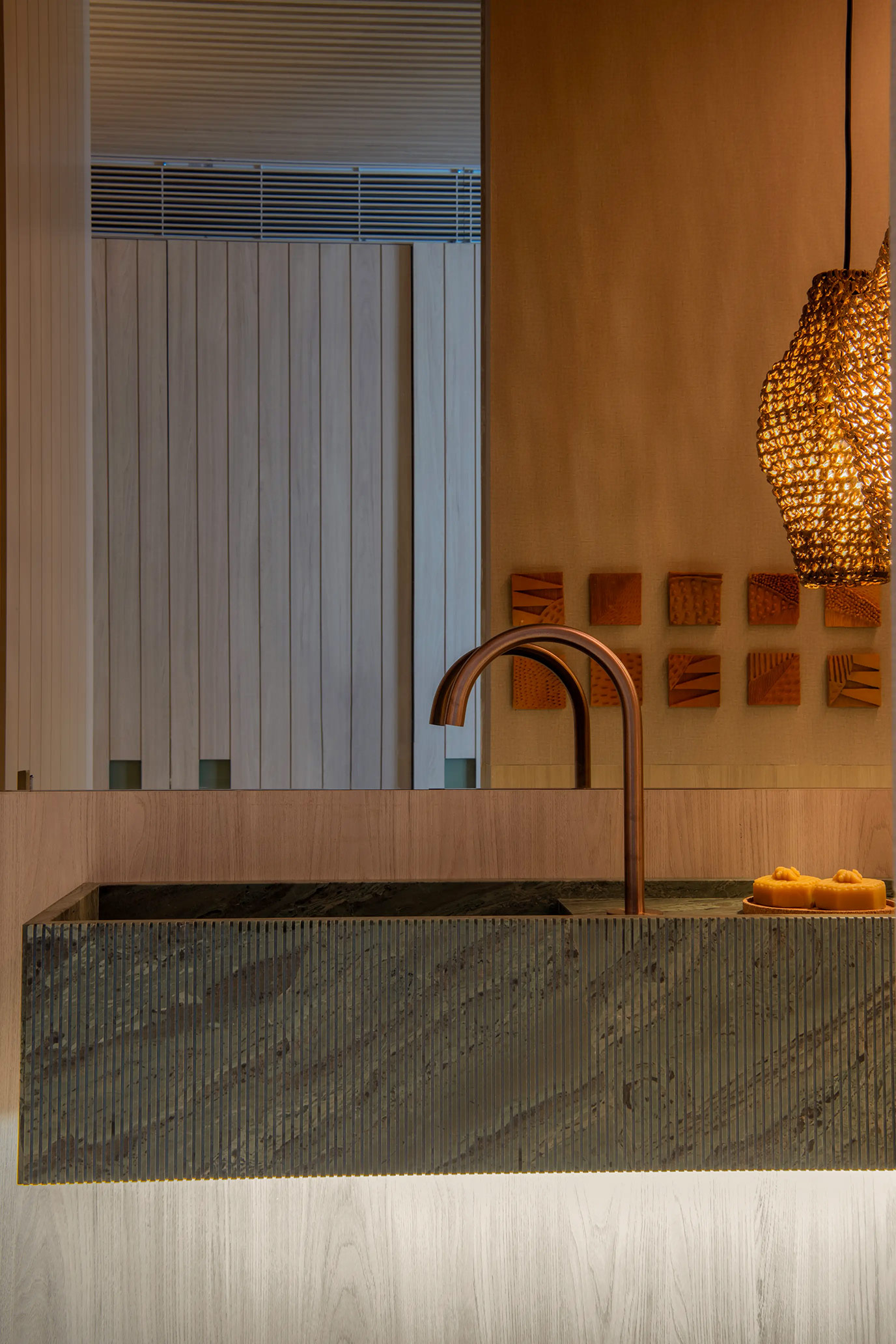 Sinks & Washbasins 35