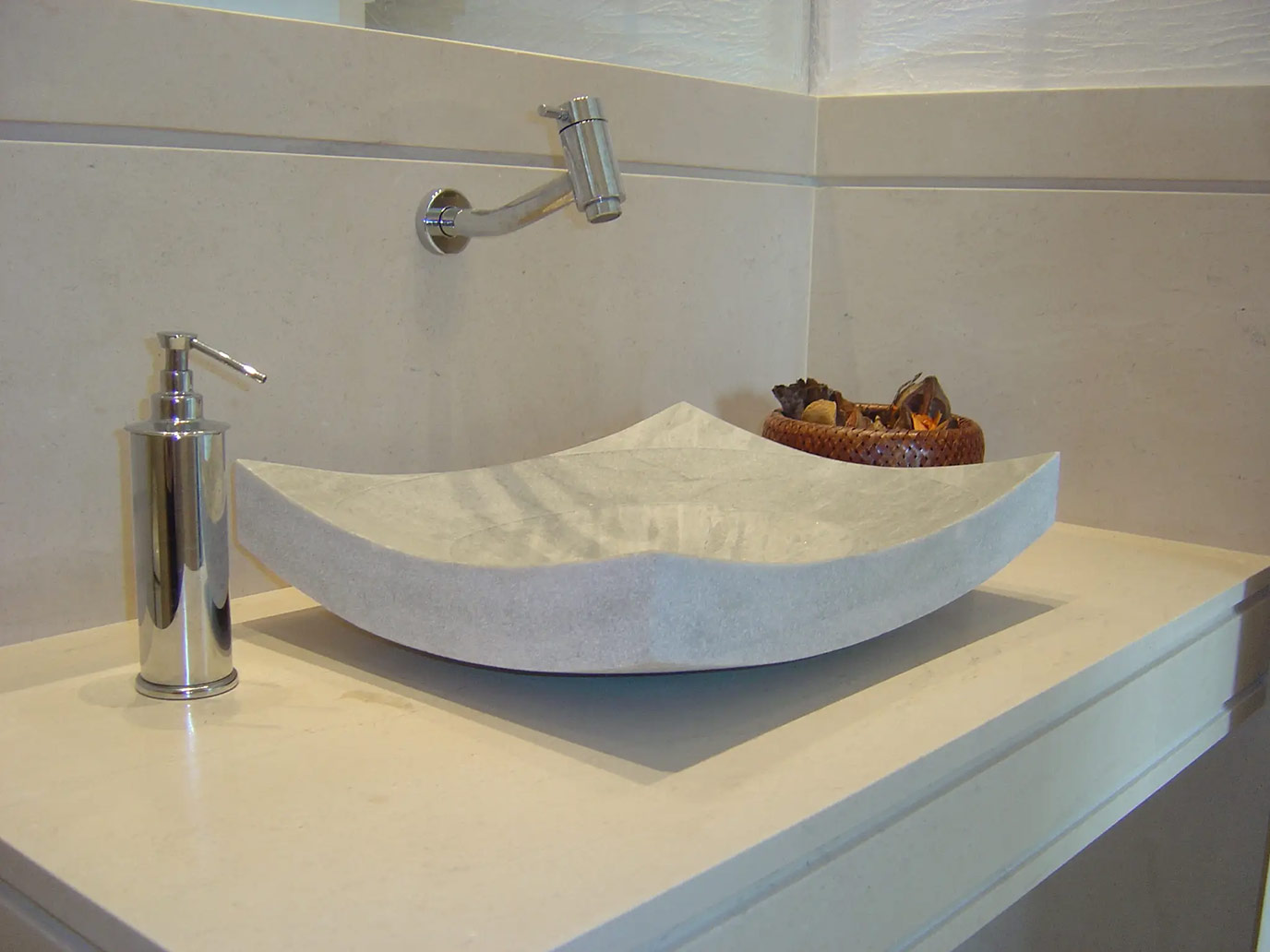 Sinks & Washbasins 38