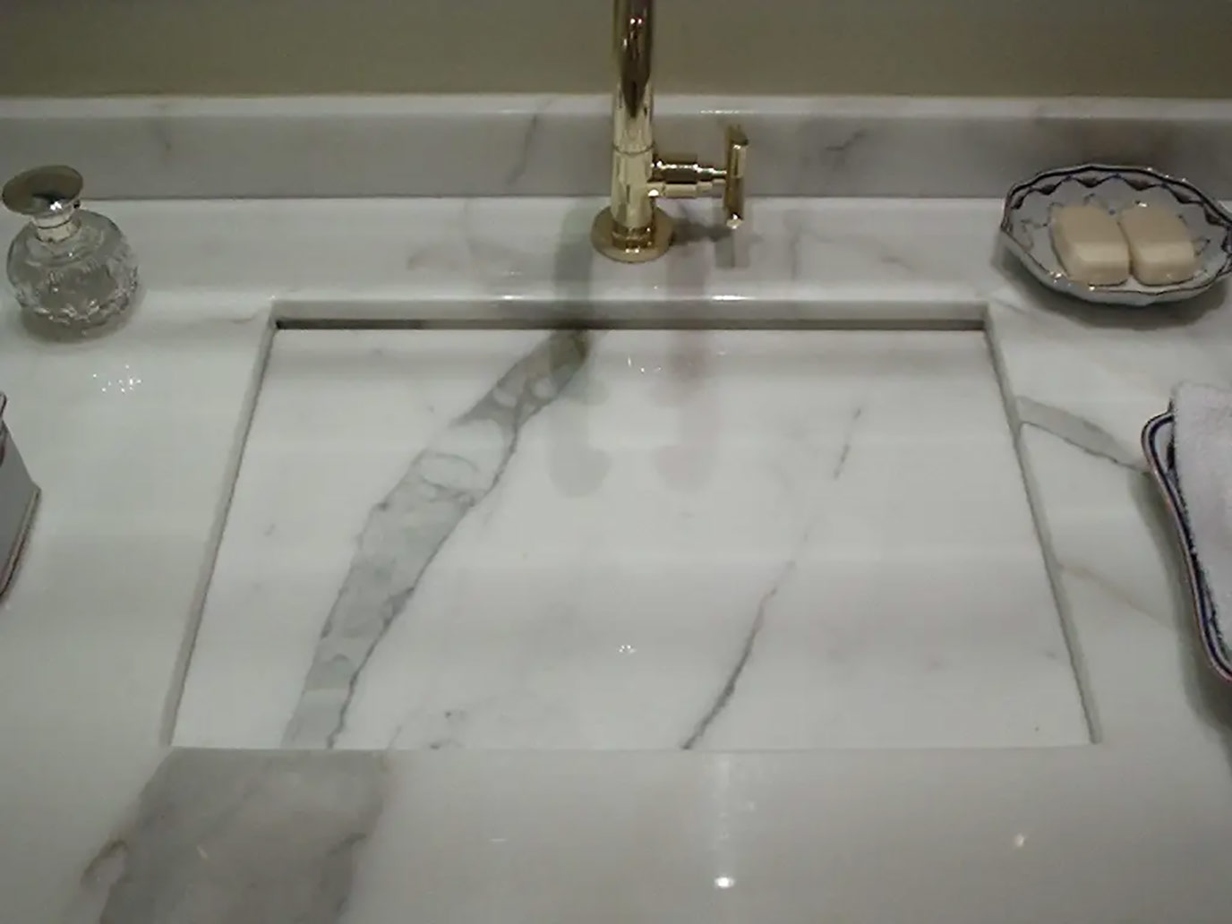 Sinks & Washbasins 41