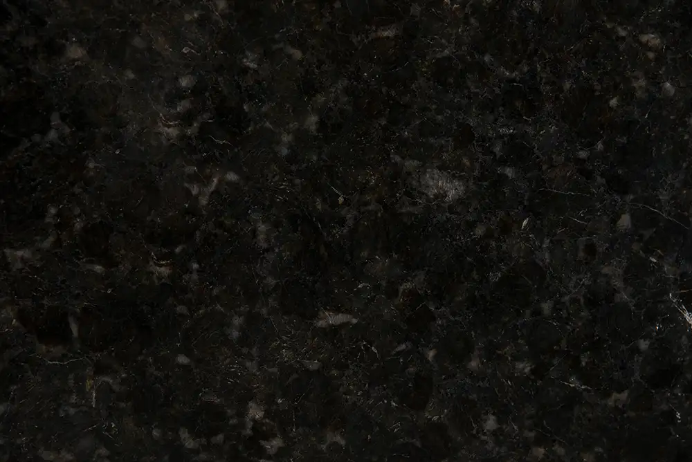 granito-verde-pavao-di-mamore