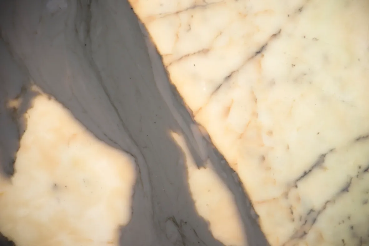 marmore-calacata-extra-di-marmore