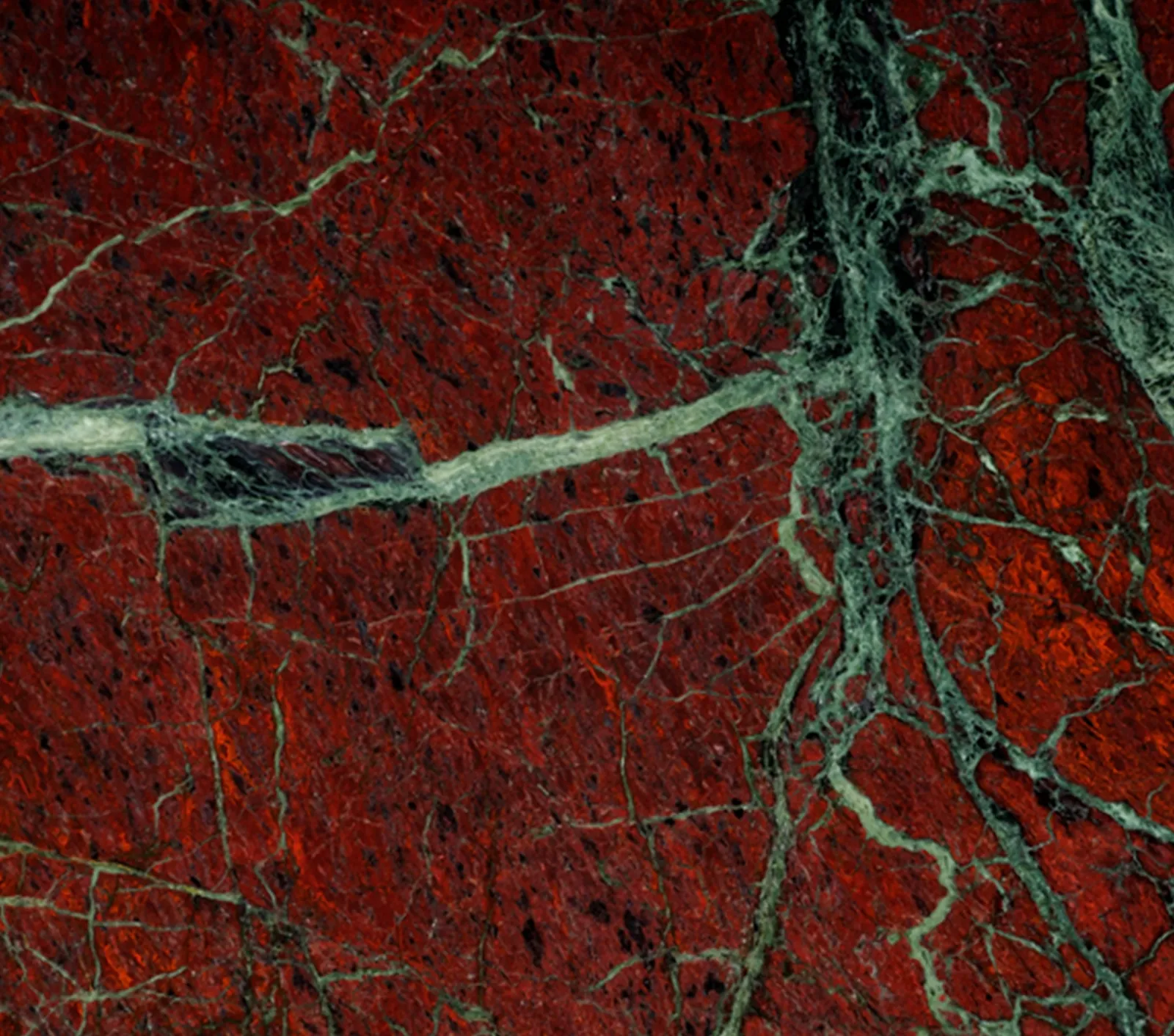 marmore-moulin-rouge-di-marmore