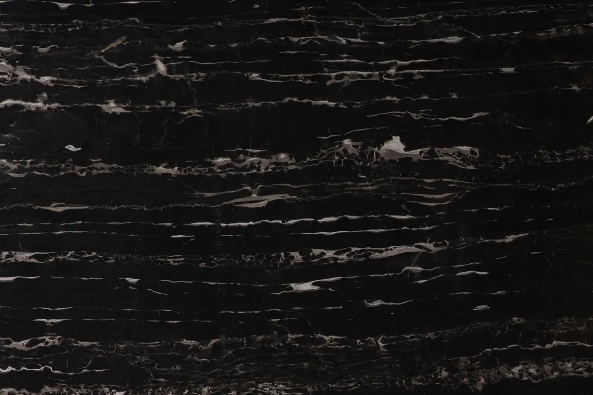 marmore-nero-montoro-di-marmore